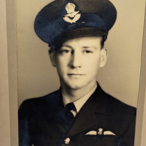 MILITARY AIR FORCE SOLDIER RCAF ANTIQUE CABINET PHOTO CANADA CANADIAN KINGSTON - Picture 5 of 10